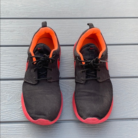 Nike Air Roshe Run (GS) - Picture 2 of 8